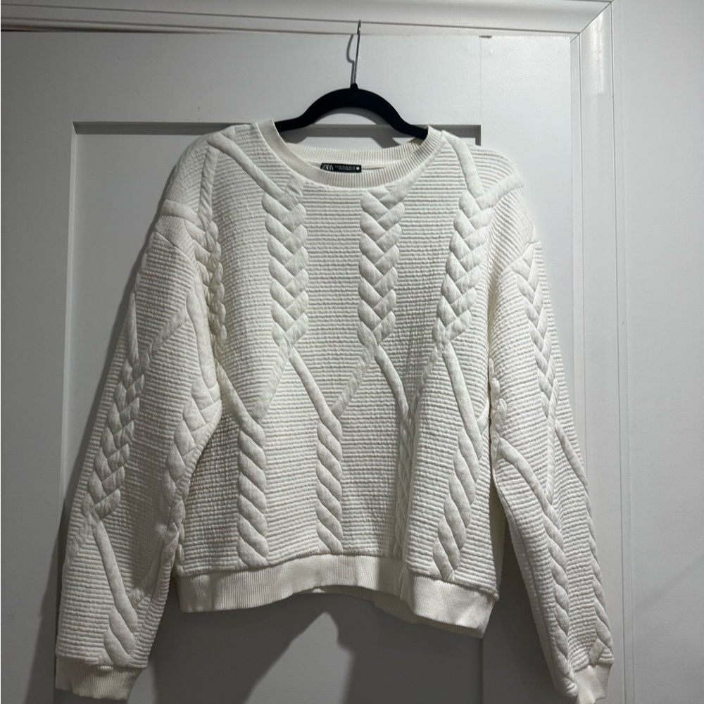 Zara Ivory Cable Knit Sweater